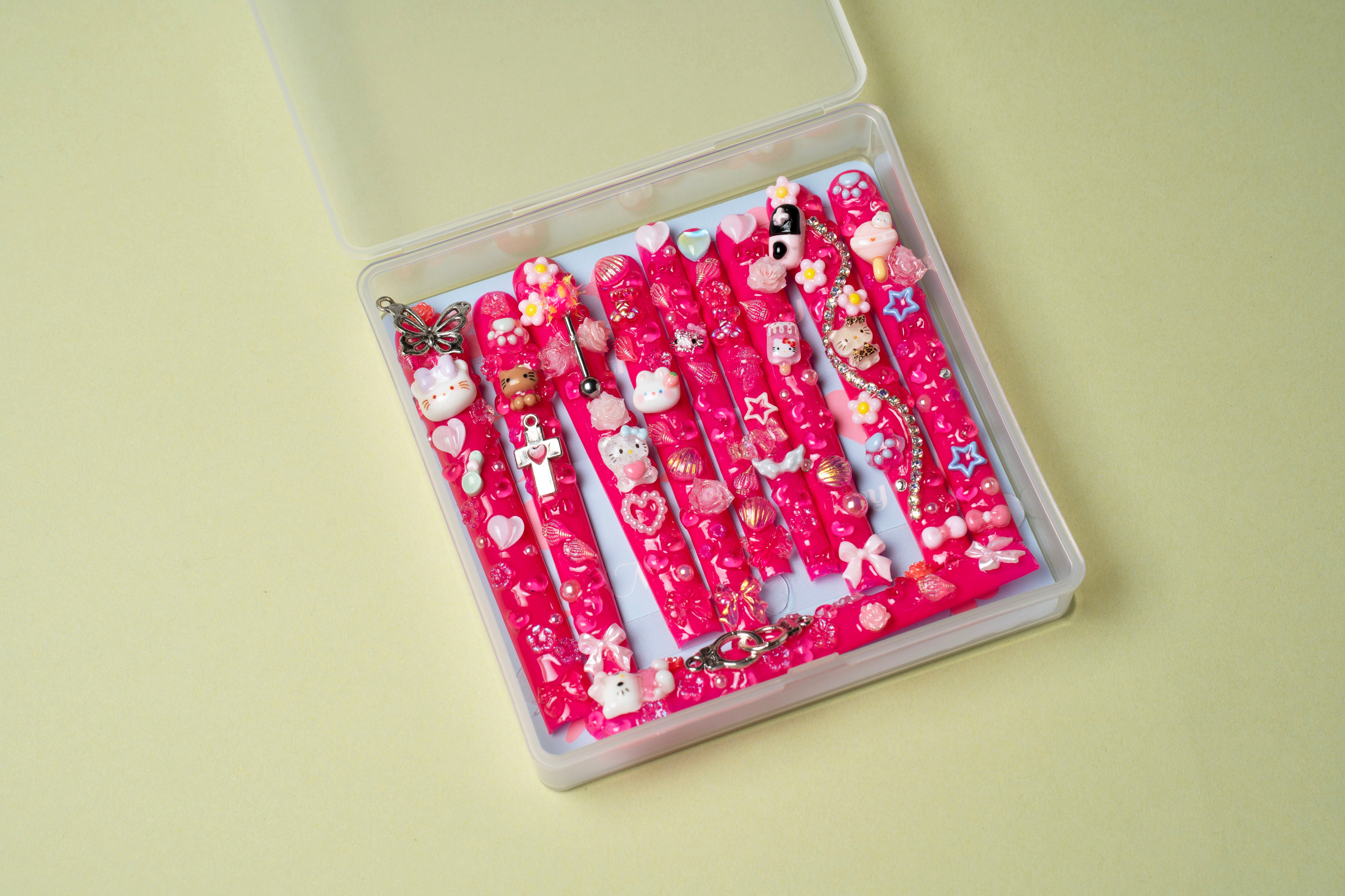 Kitsch Queen Nails – Mother Victory Nails