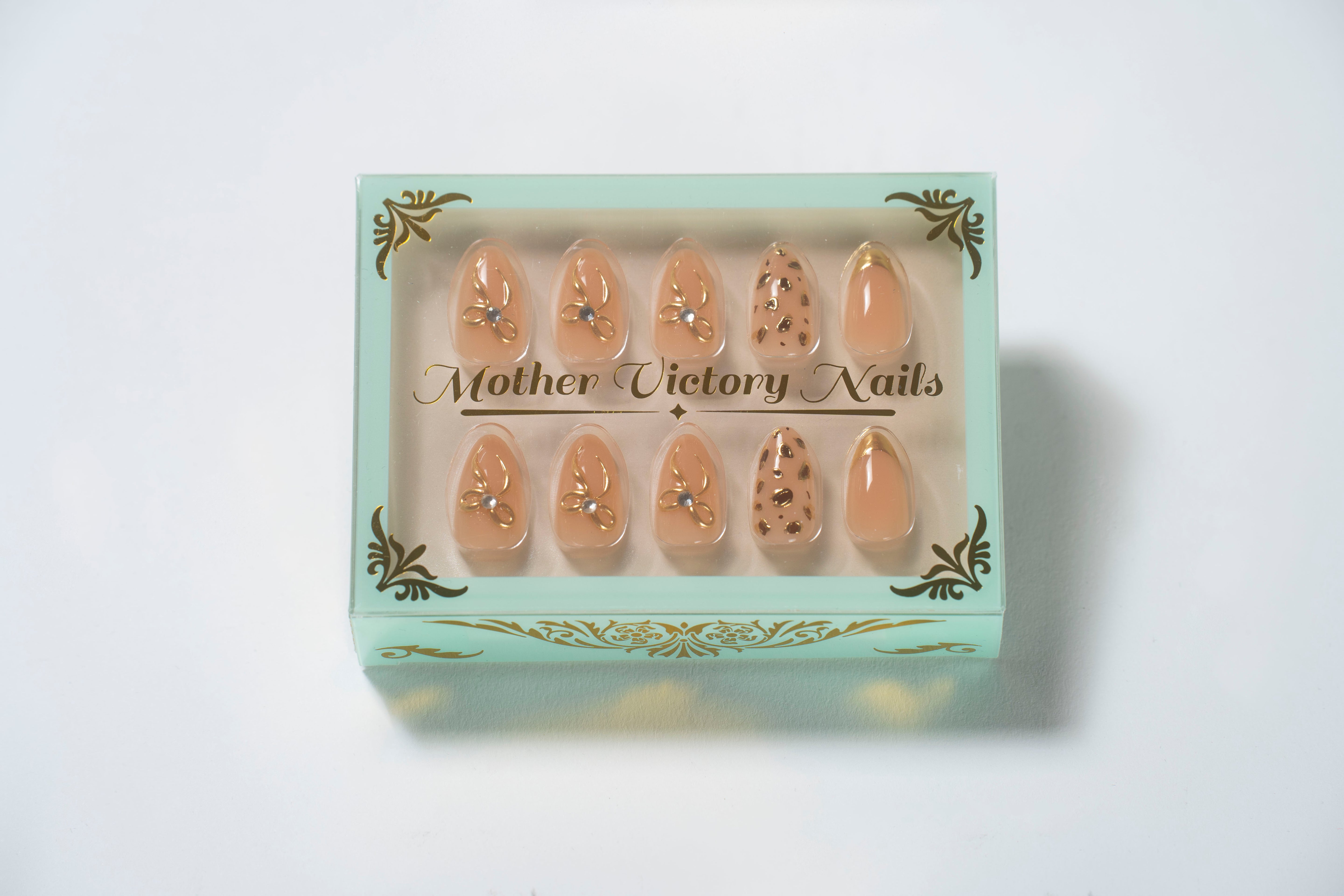 Gilded Elegance Nails