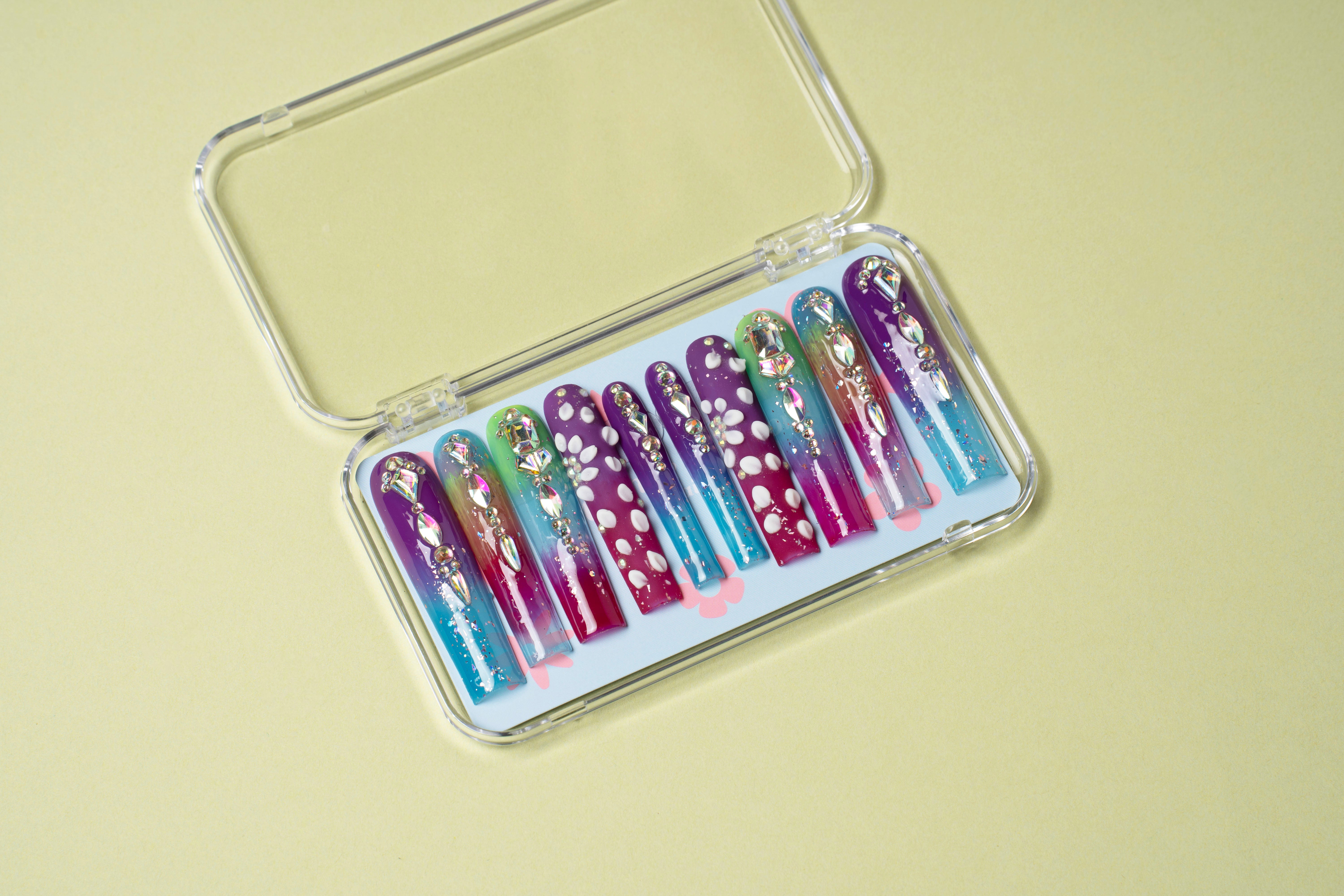 Love Lock Nails – Mother Victory Nails