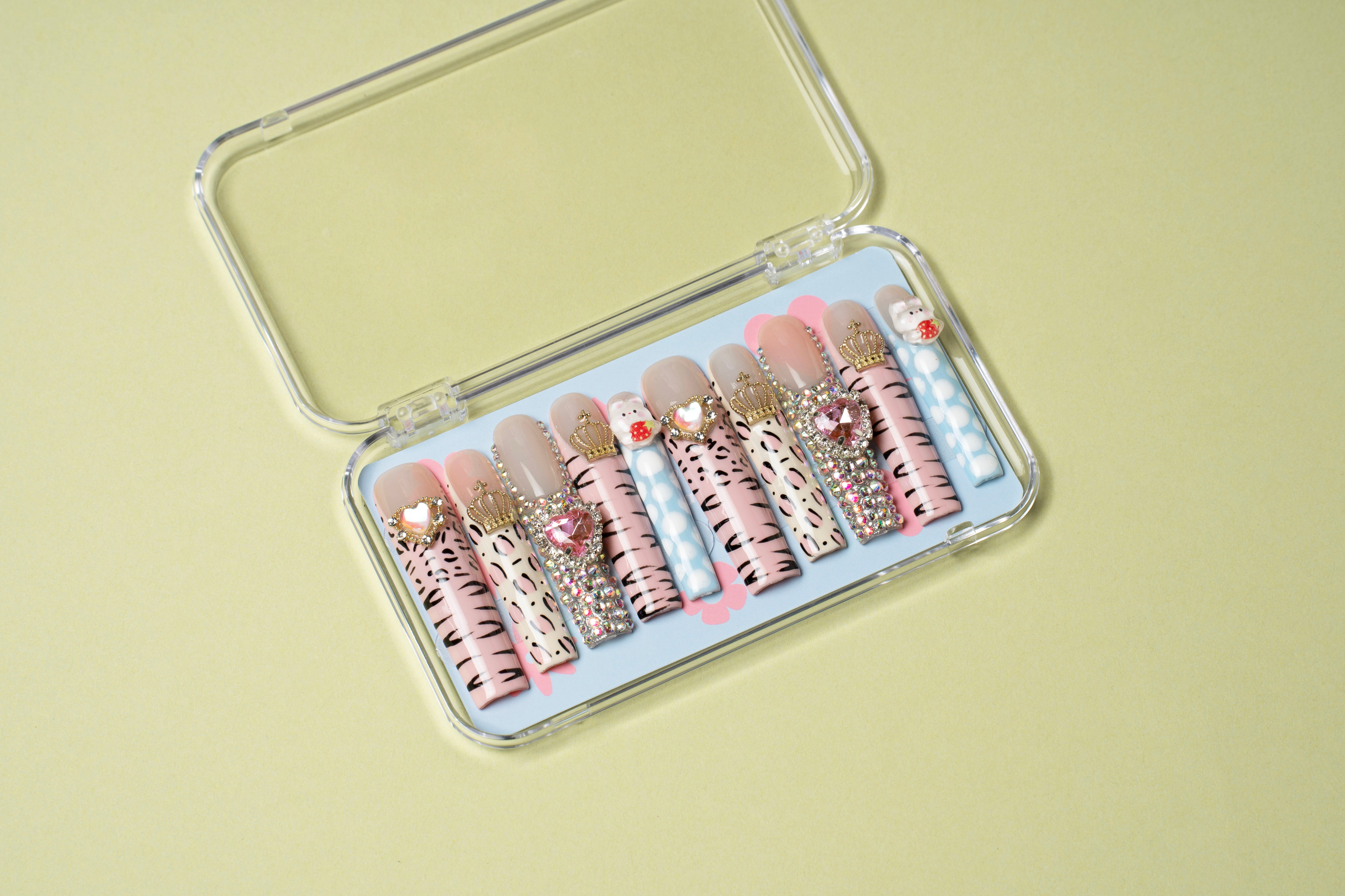 Love Lock Nails – Mother Victory Nails