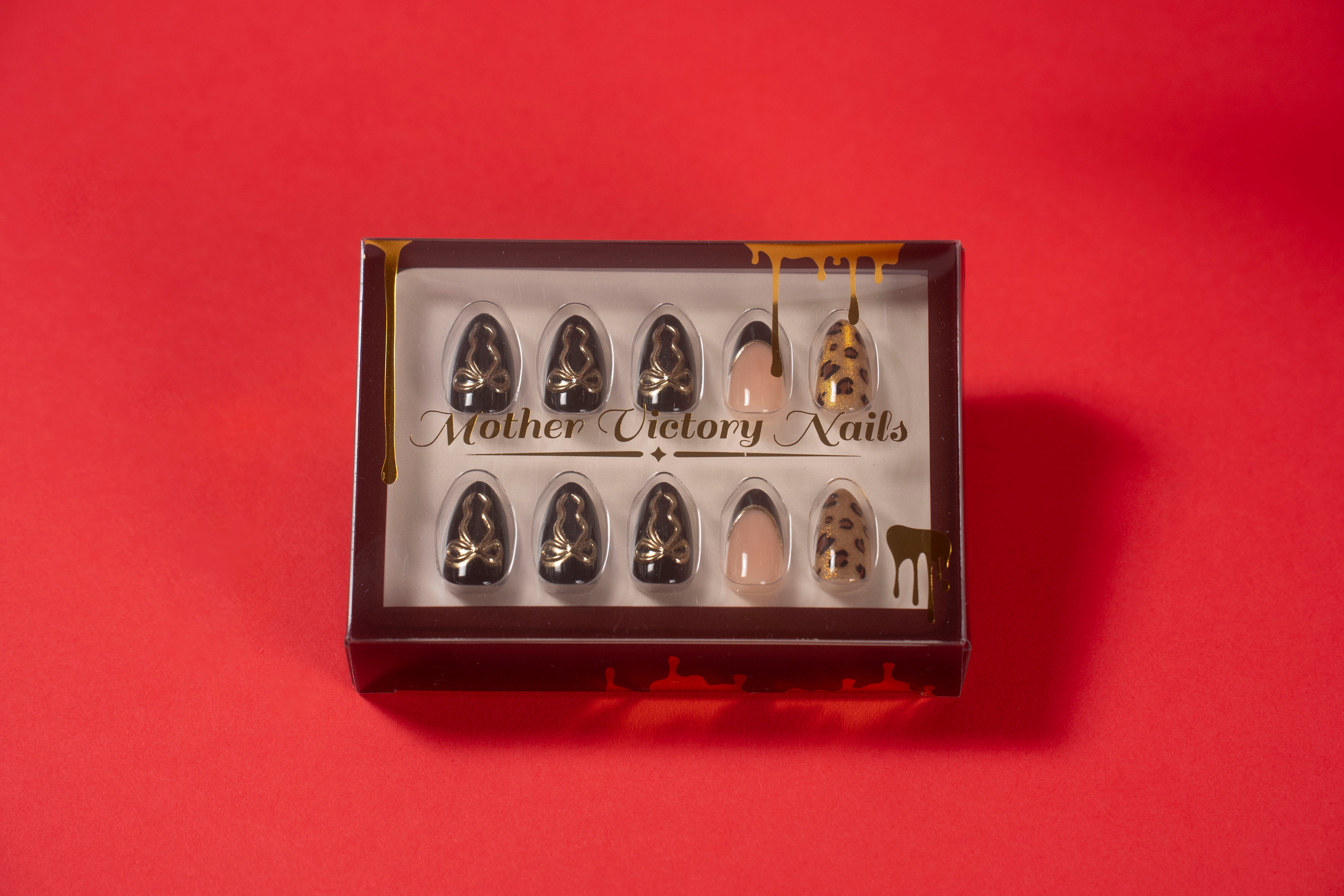 NEMESIS ネメシス　Victorian Monograms NSB-035 Black Pantheress Nails – Mother Victory Nails