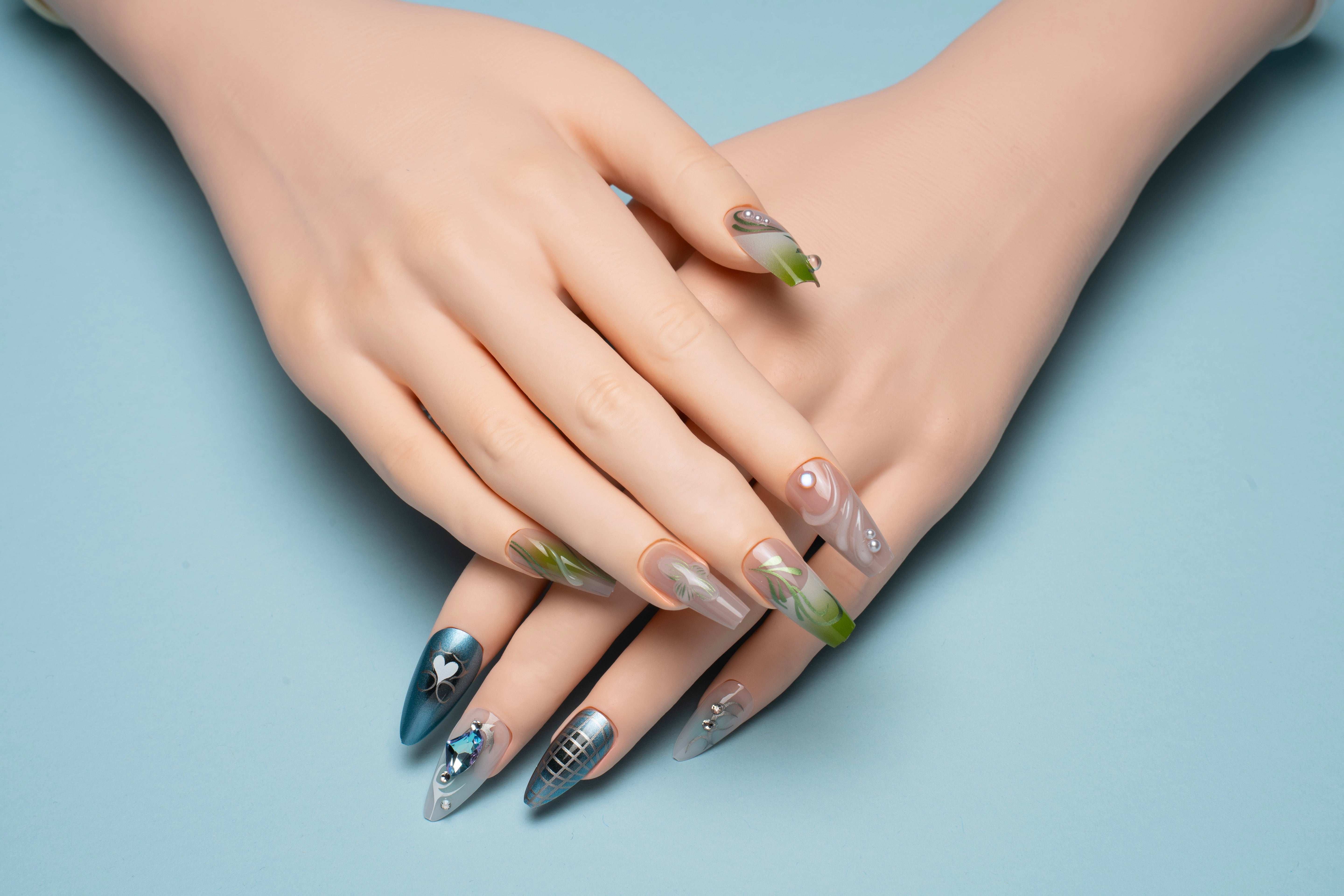 Forest Haze Nails
